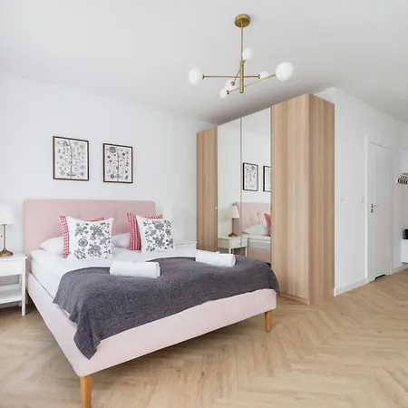 Appartement Ceglana Park Bright Balcony & Parking By Renters