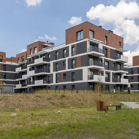 Ceglana Park Bright Balcony & Parking By Renters