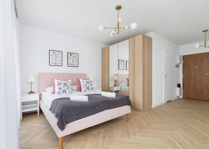 Appartement Ceglana Park Bright Balcony & Parking By Renters